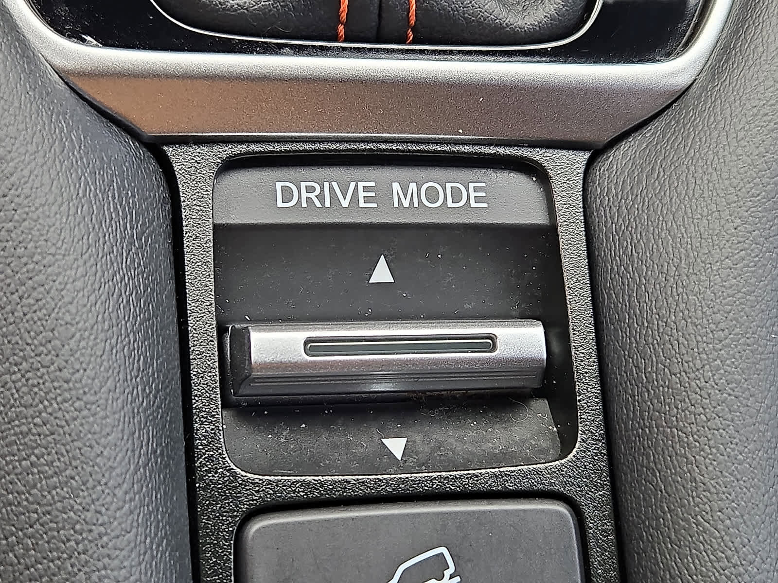 Used 2025 Honda HR-V Sport image 25