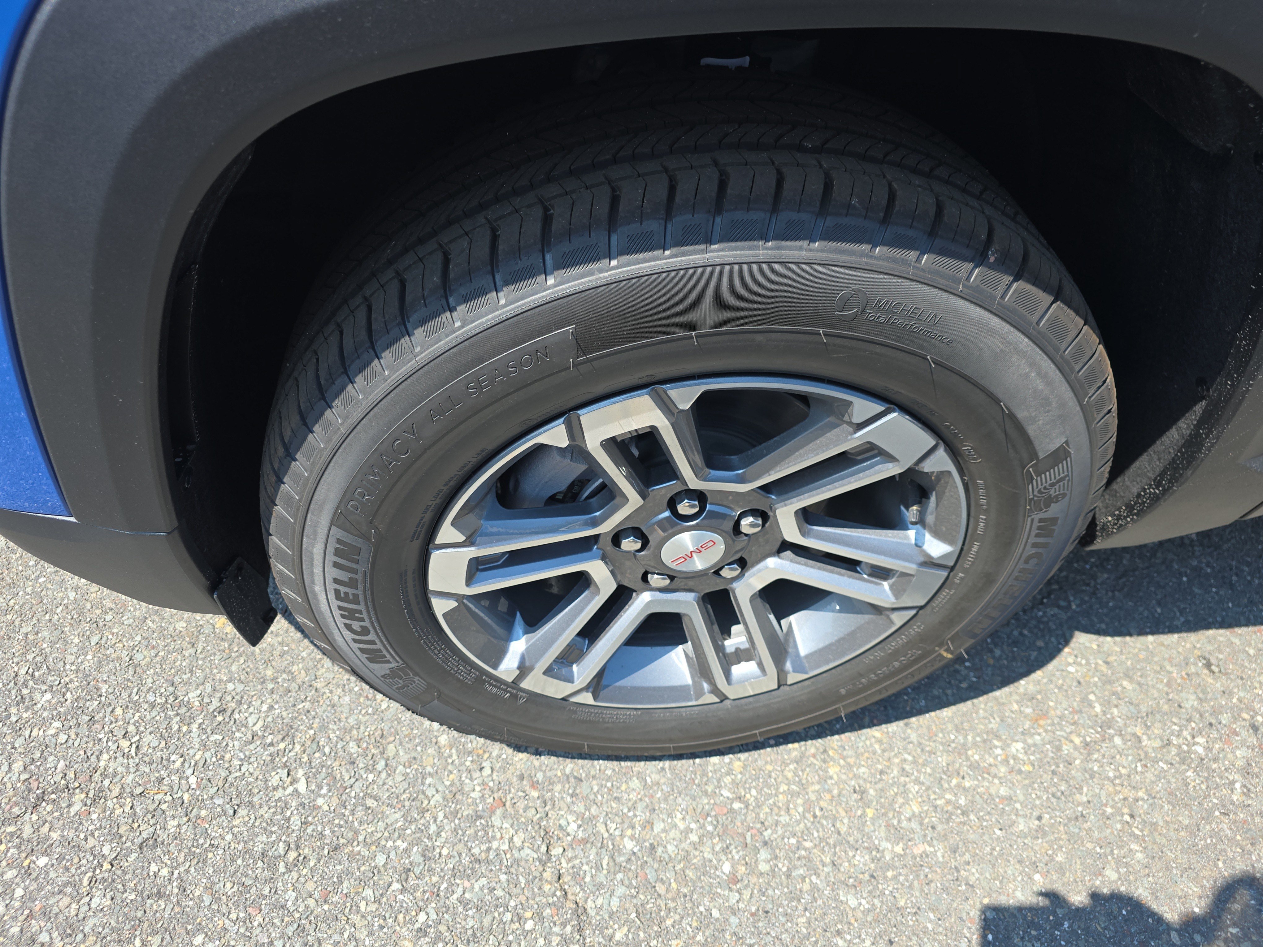 New 2027 GMC Terrain Elevation w/ LPO, Floor Liner Package FWD image 11