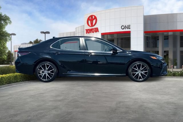 Certified 2023 Toyota Camry SE w/ Audio Upgrade Package FWD image 3