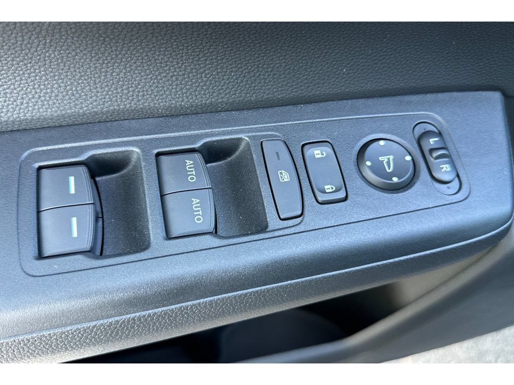 Used 2026 Honda CR-V Sport image 12