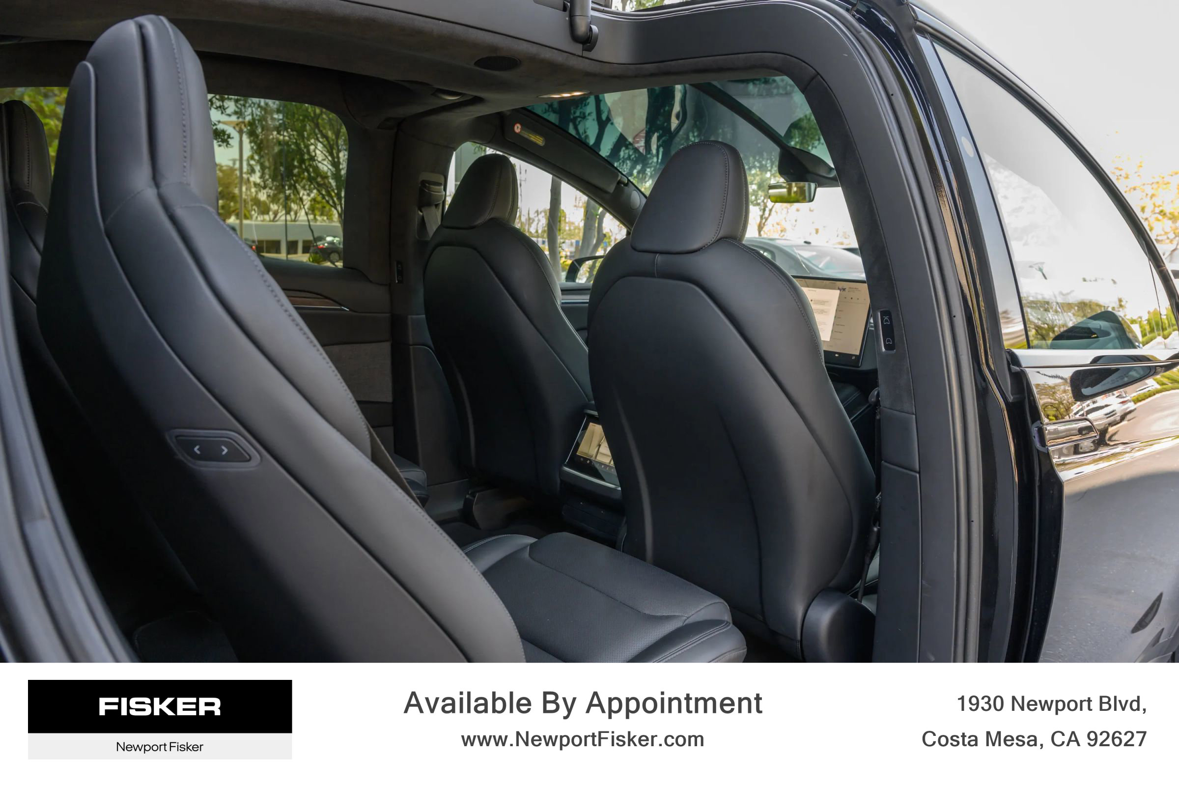 Used 2022 Tesla Model X image 30