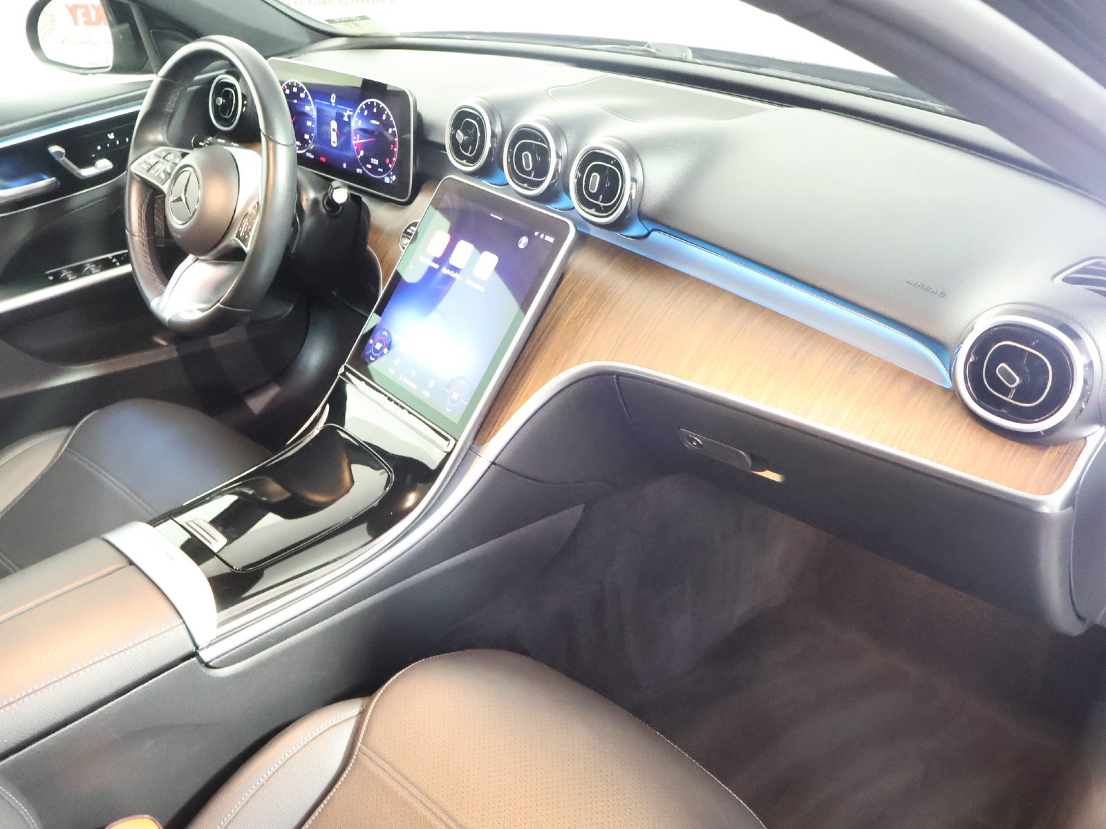 Used 2025 Mercedes-Benz C 300 4MATIC Sedan image 56