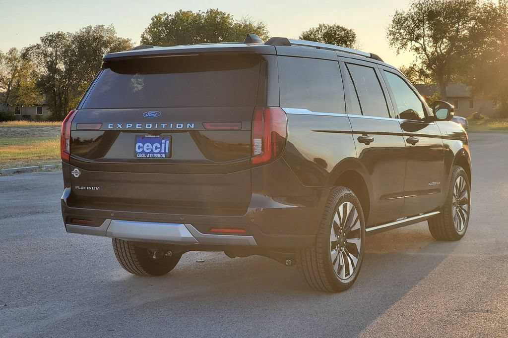 New 2025 Ford Expedition Platinum w/ Driver's Package AWD/4WD image 6