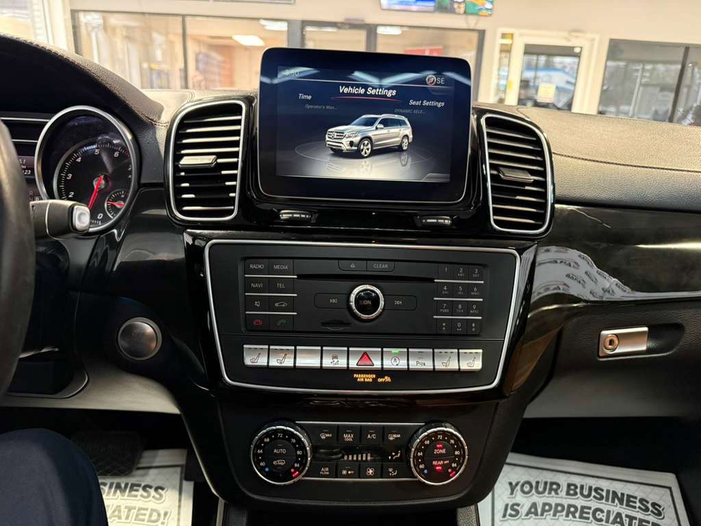 Used 2018 Mercedes-Benz GLS 550 4MATIC w/ Offroad Package image 17