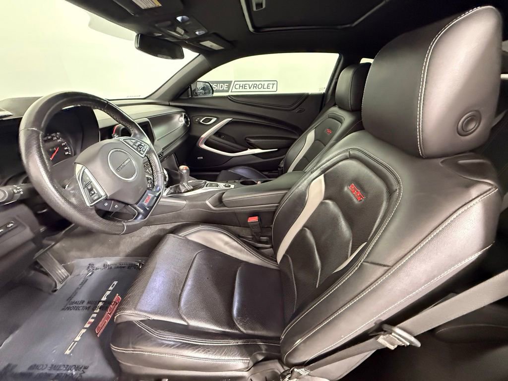 Used 2018 Chevrolet Camaro SS w/ Redline Edition RWD image 13