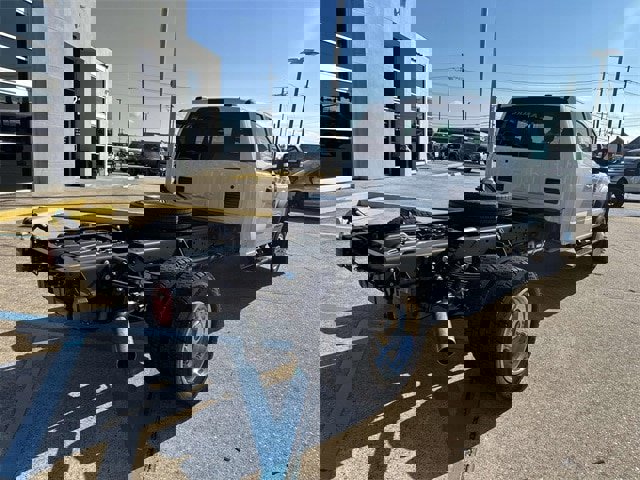 New 2025 Ford F550 4x4 SuperCab Super Duty image 7
