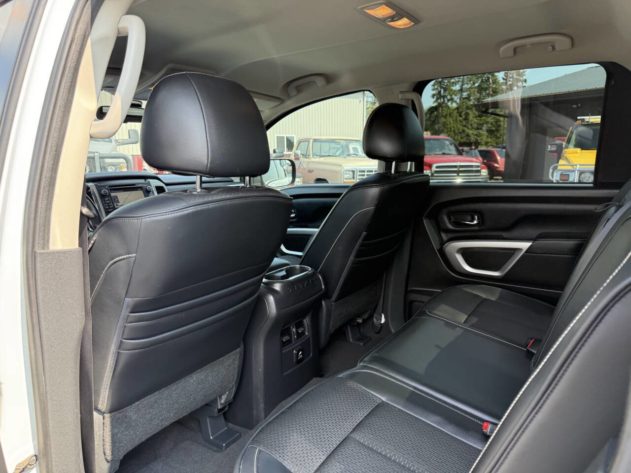 Used 2018 Nissan Titan PRO-4X image 21