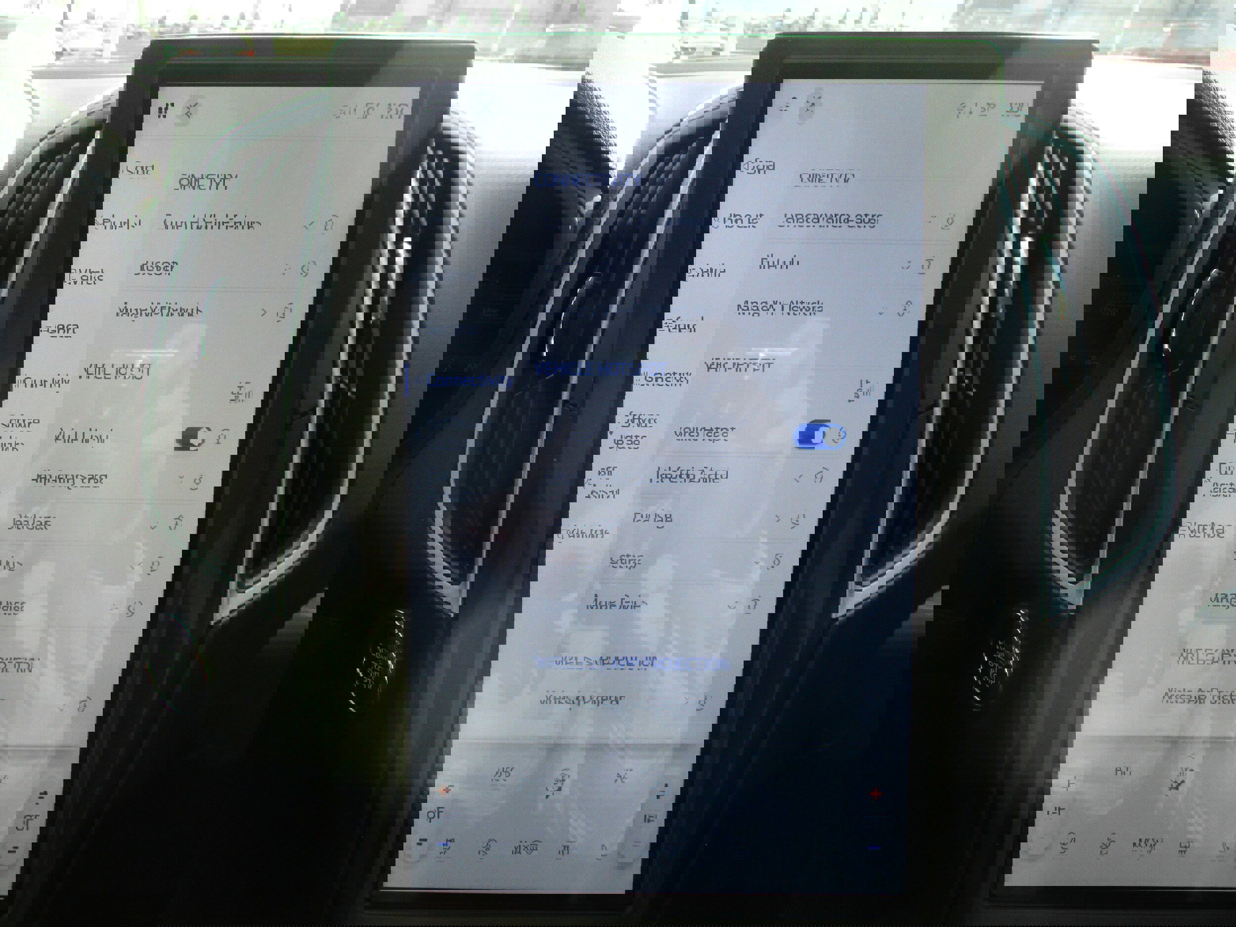 Used 2024 Ford Edge SEL w/ Convenience Package image 24