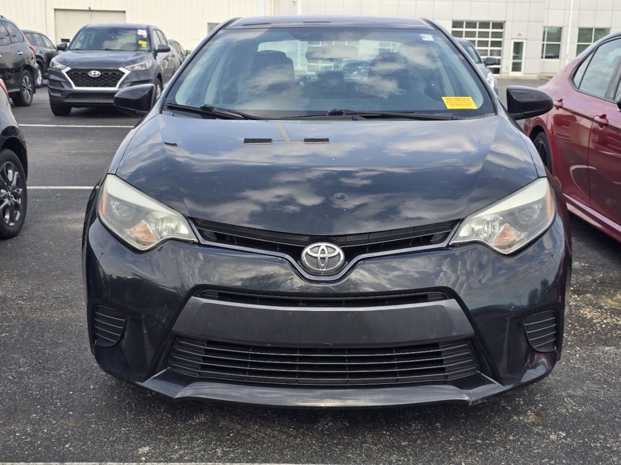 Used 2016 Toyota Corolla LE FWD image 2