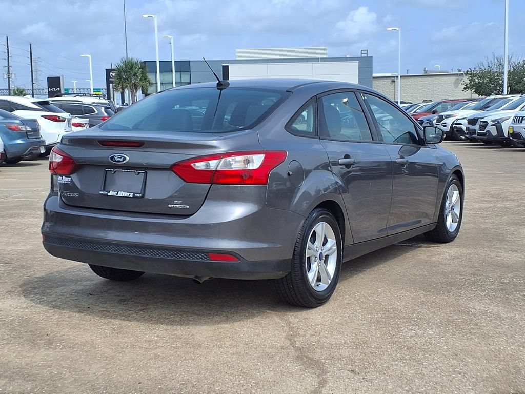 Used 2013 Ford Focus SE FWD image 4