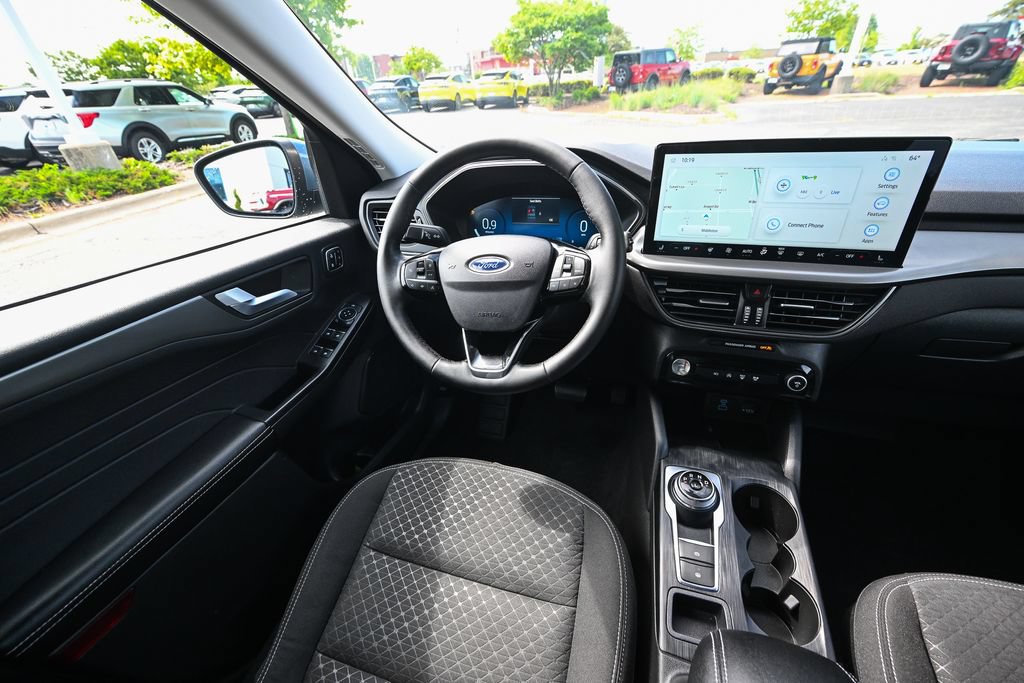 Used 2023 Ford Escape Active w/ Tech Pack #2 AWD/4WD image 32