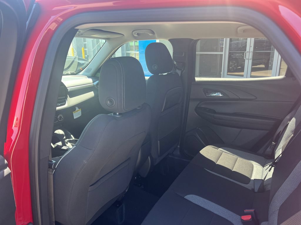 New 2026 Chevrolet TrailBlazer LS w/ LS Convenience Package AWD/4WD image 15