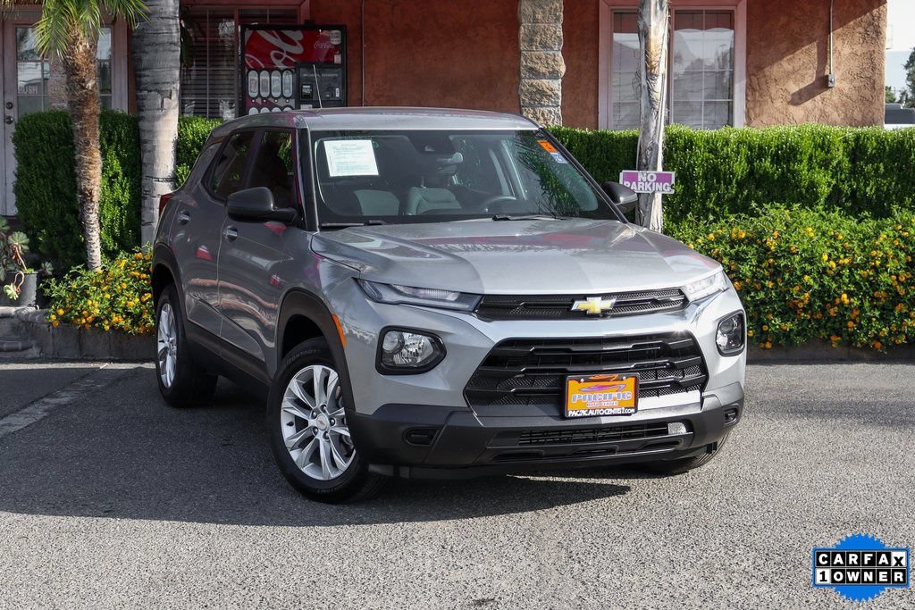 Used 2023 Chevrolet TrailBlazer LS AWD/4WD image 2