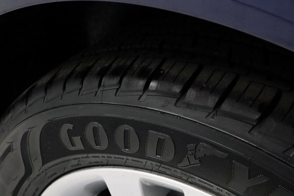 Used 2011 Ford Taurus SEL w/ 201A Rapid Spec Order Code FWD image 20