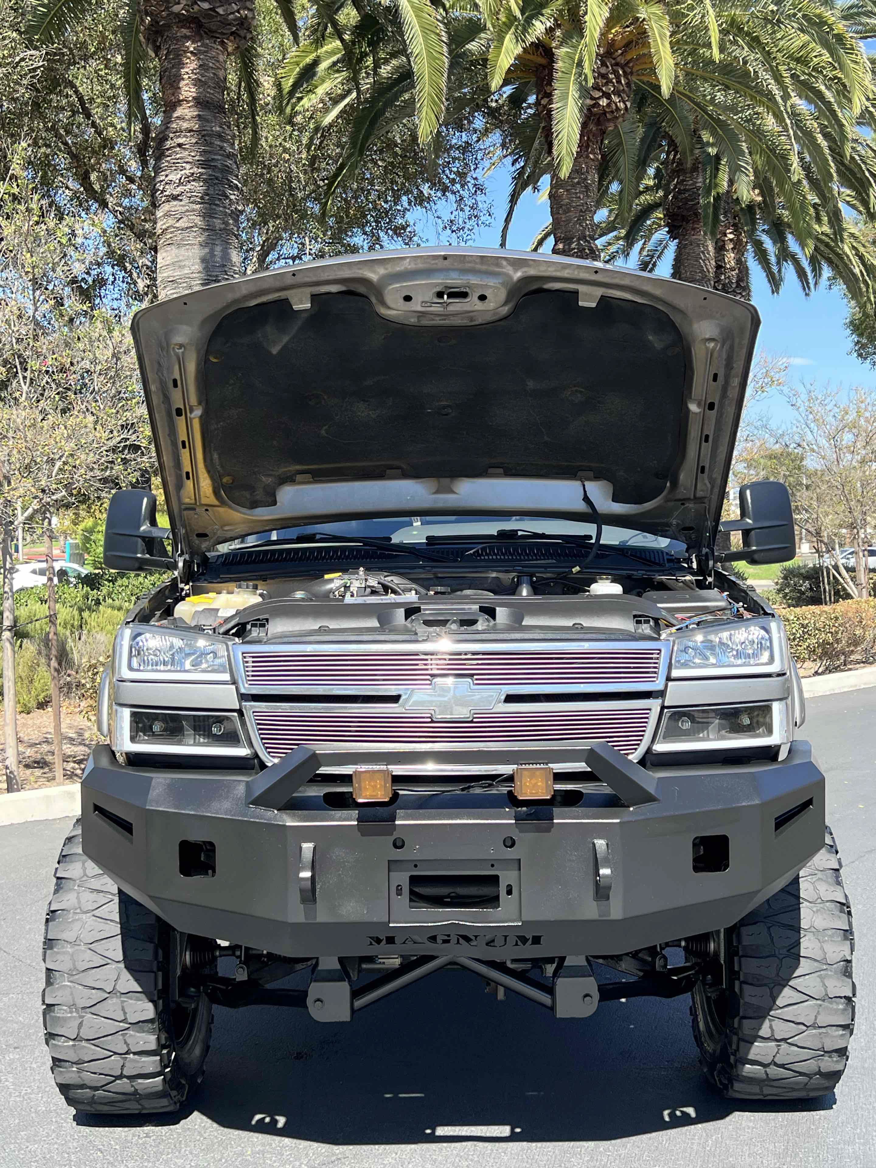 Used 2006 Chevrolet Silverado 3500 LT w/ Heavy-Duty Power Package AWD/4WD image 17