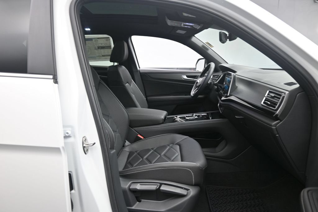 New 2026 Volkswagen Atlas Cross Sport SE FWD image 26