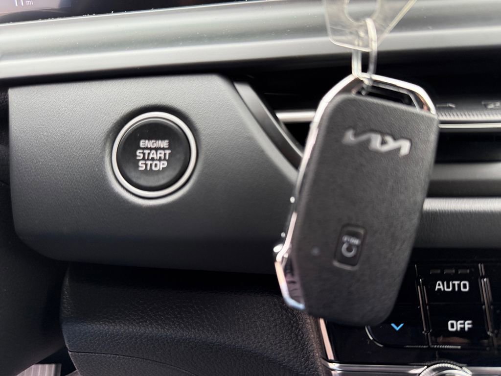 New 2026 Kia Seltos EX AWD/4WD image 30
