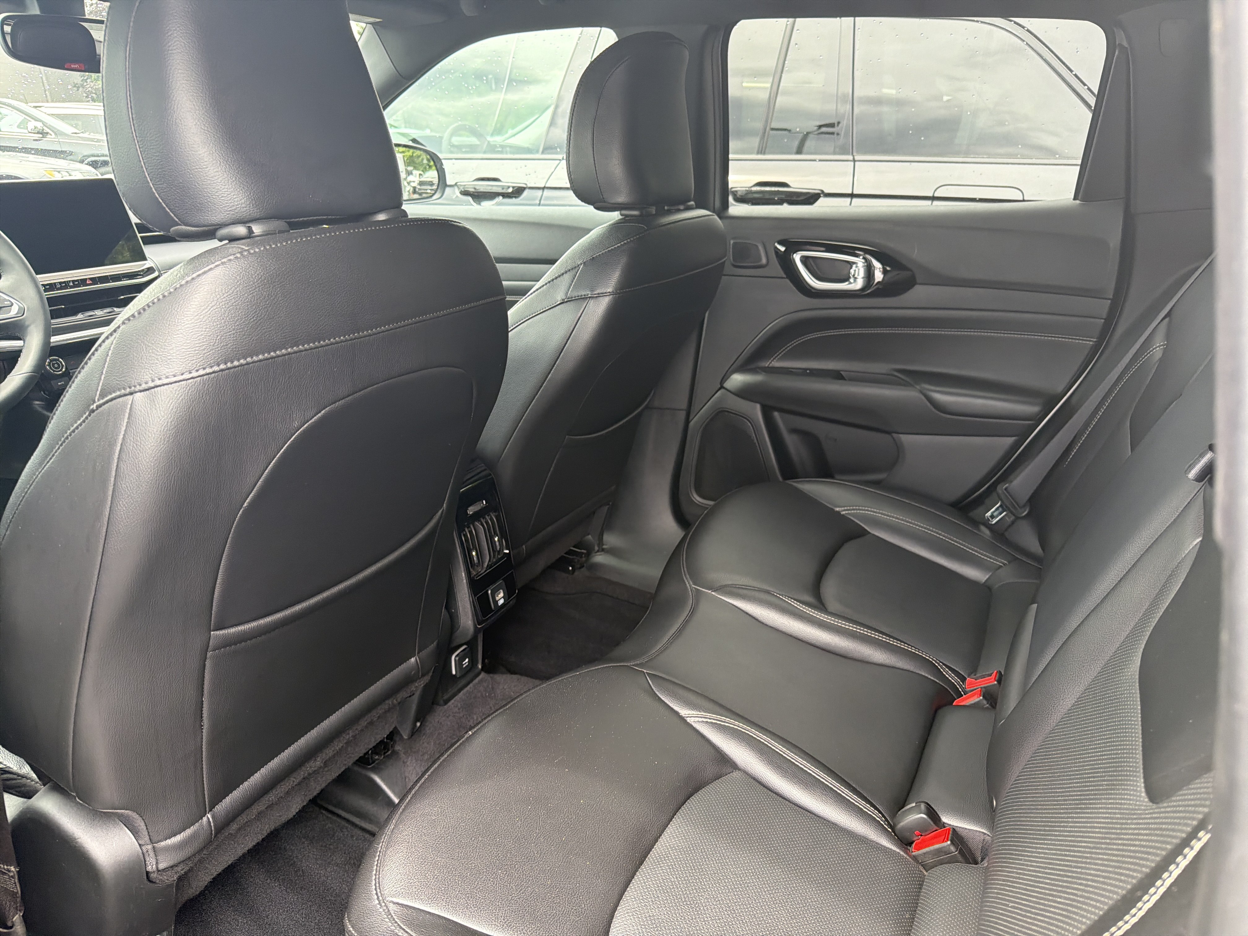 Used 2023 Jeep Compass High Altitude AWD/4WD image 12