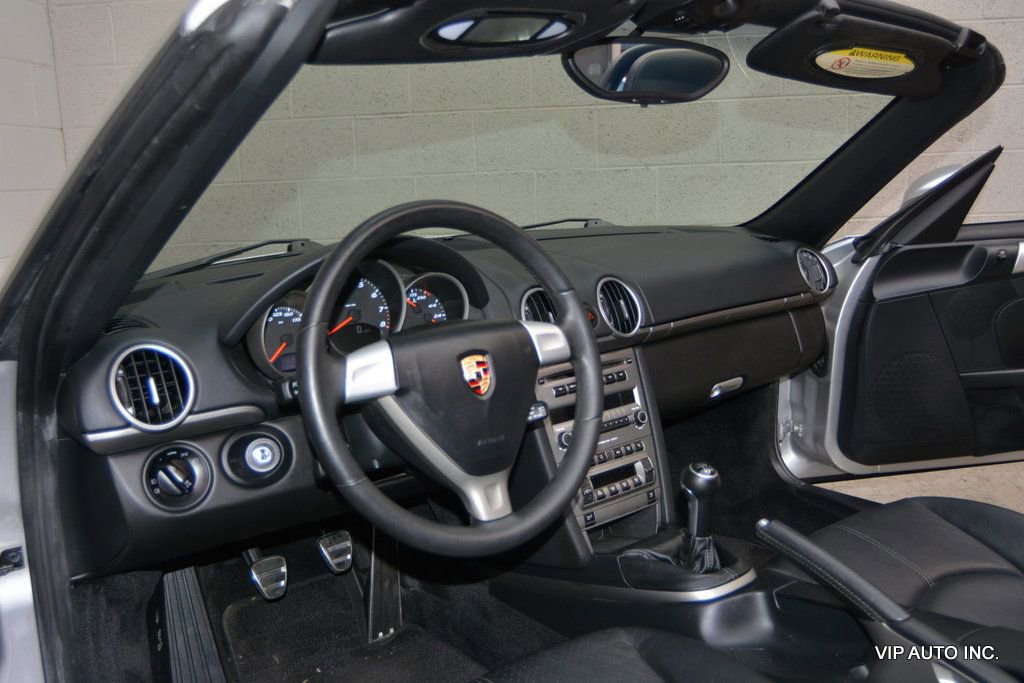 Used 2005 Porsche Boxster image 15