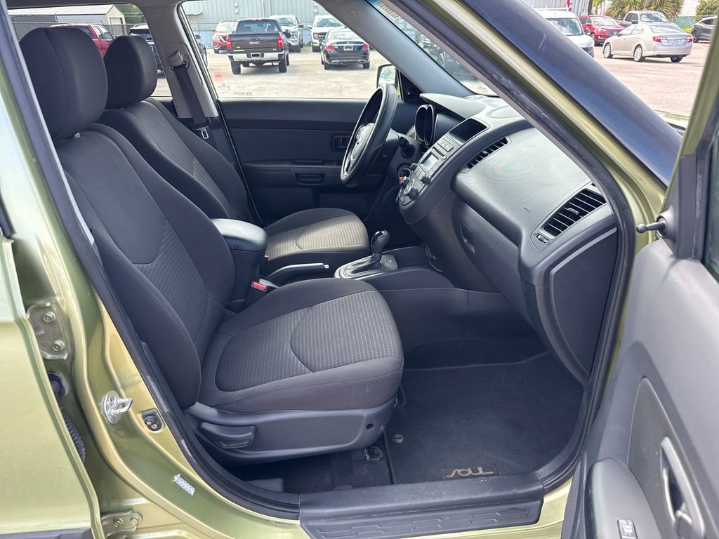 Used 2013 Kia Soul image 21