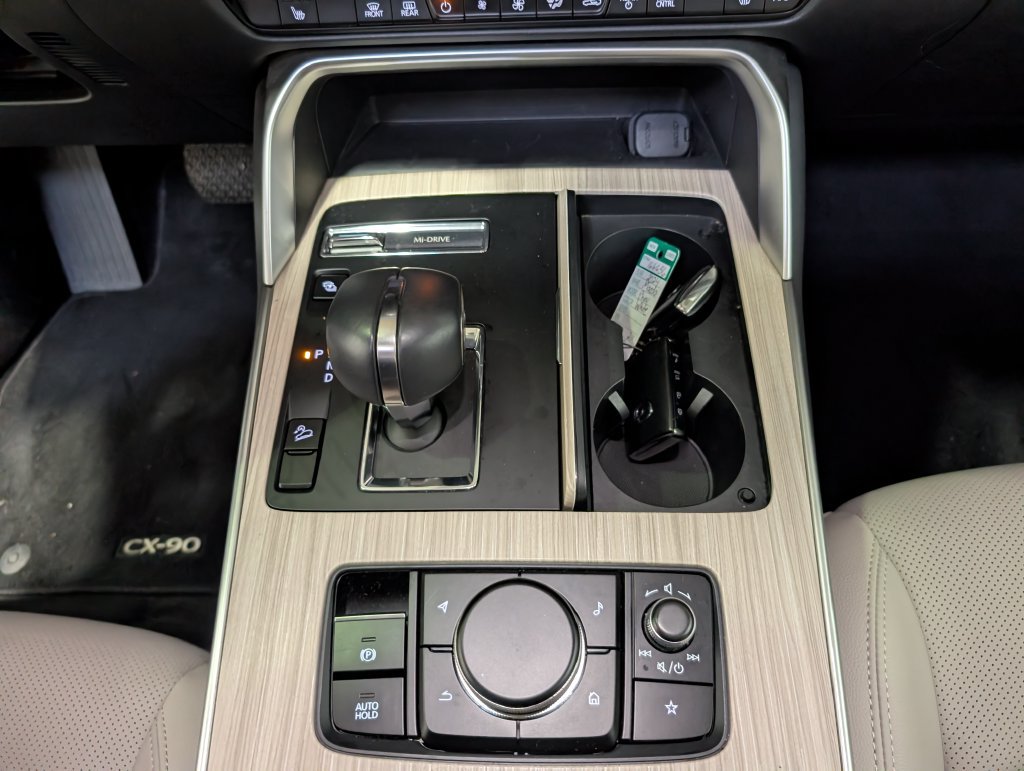 Used 2024 MAZDA CX-90 Plug-In Hybrid w/ Preferred AWD/4WD image 24