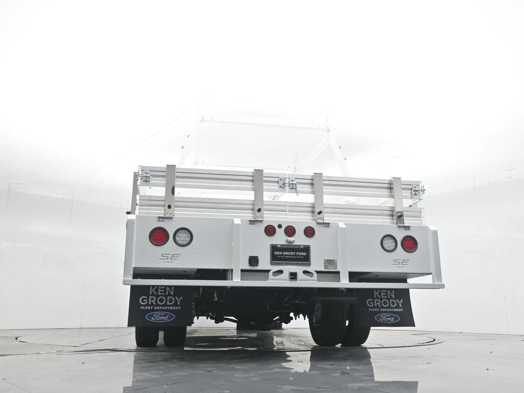 New 2025 Ford F450 XL w/ XL Chrome Package image 61