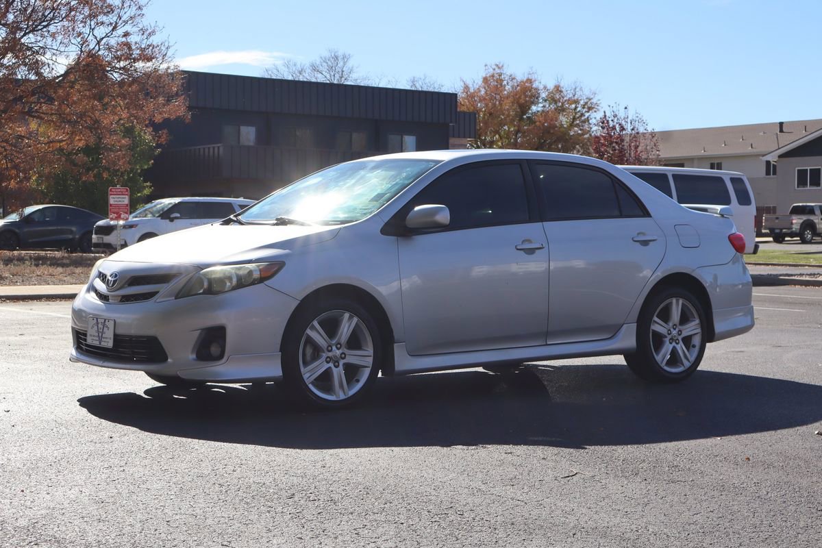 Used 2013 Toyota Corolla S w/ Premium Pkg image 11