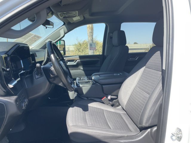 Used 2025 Chevrolet Silverado 2500 LT w/ Convenience Package AWD/4WD image 19