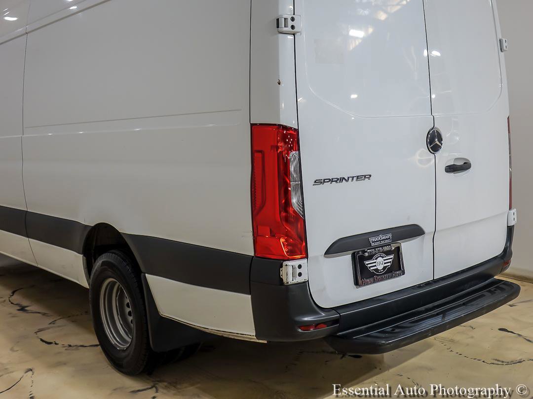Used 2019 Mercedes-Benz Sprinter 170 Cargo w/ Driver Convenience Package image 9