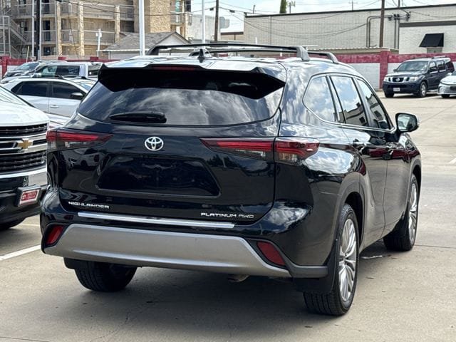 Used 2024 Toyota Highlander Platinum AWD/4WD image 4