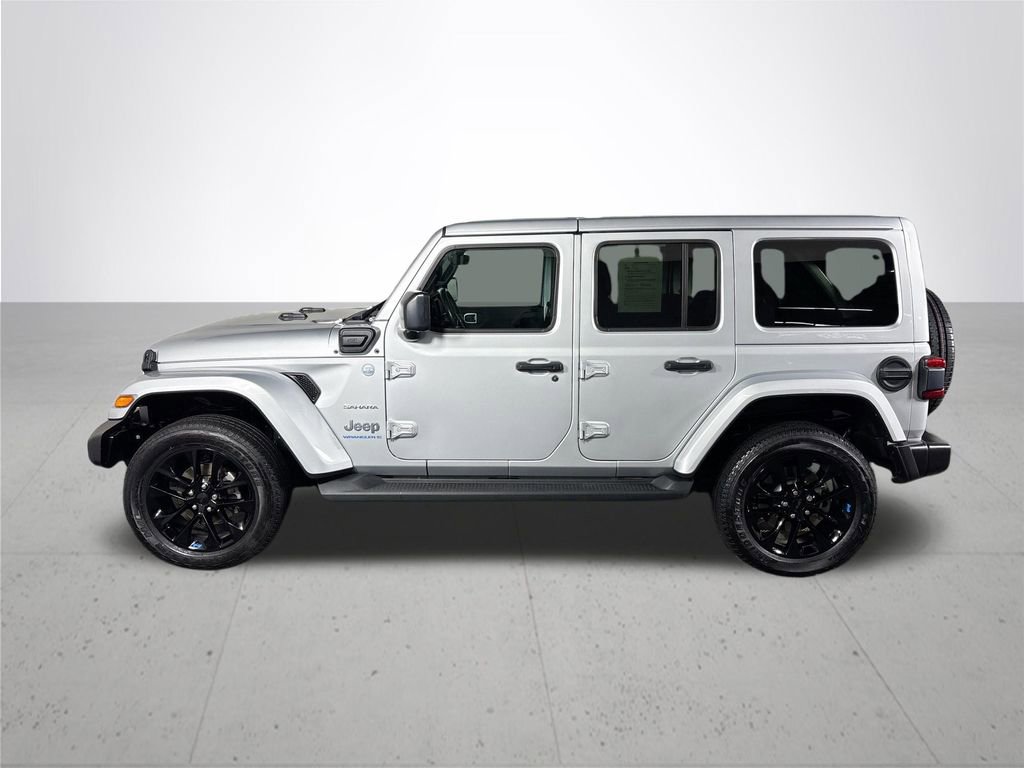 Used 2023 Jeep Wrangler Unlimited Sahara w/ Cold Weather Group image 9