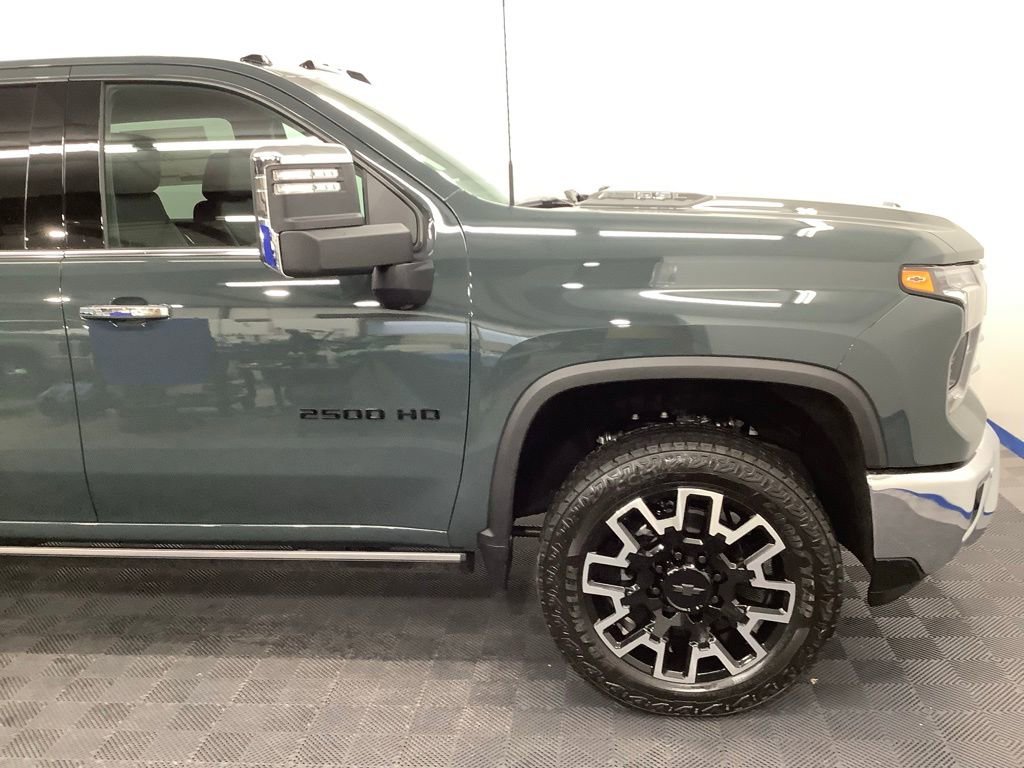 New 2026 Chevrolet Silverado 2500 LTZ w/ LTZ Premium Package image 23