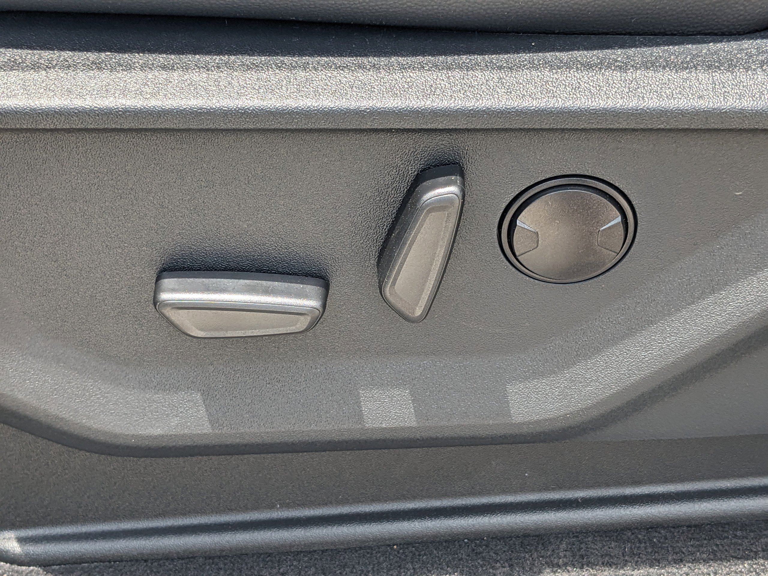 New 2025 Ford F350 Lariat w/ Lariat Ultimate Package image 19