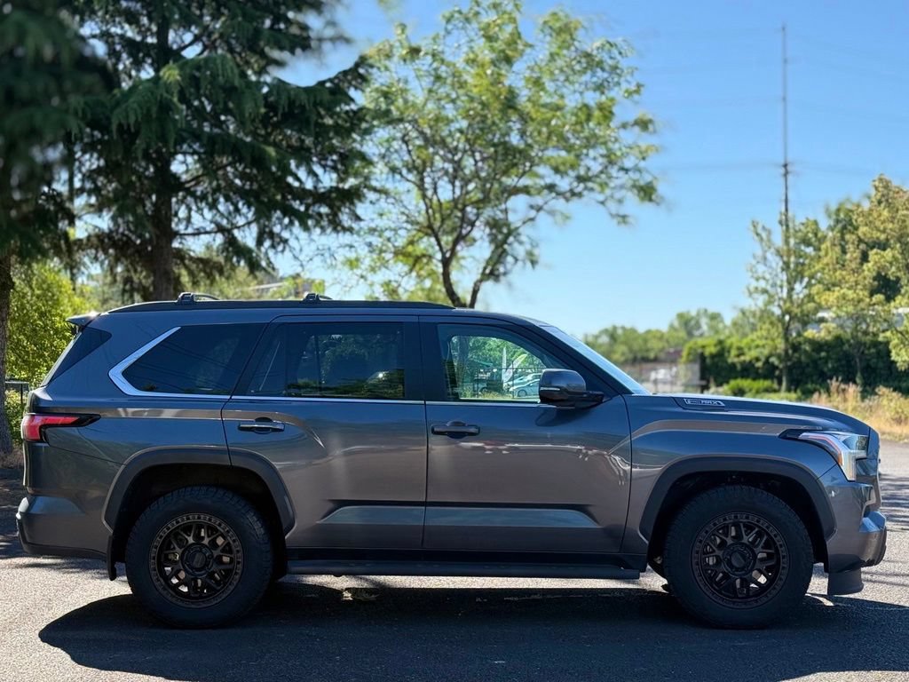 Used 2024 Toyota Sequoia SR5 w/ SR5 Premium Package AWD/4WD image 6
