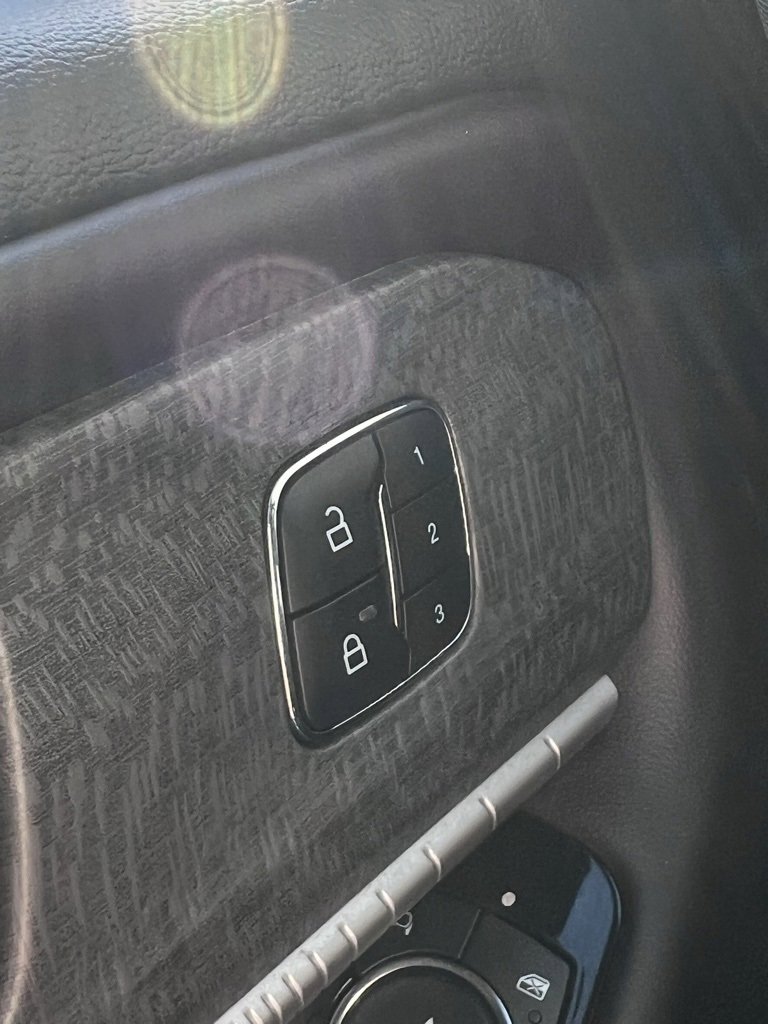 Used 2025 Ford Explorer Platinum w/ LUX Leather Package image 29