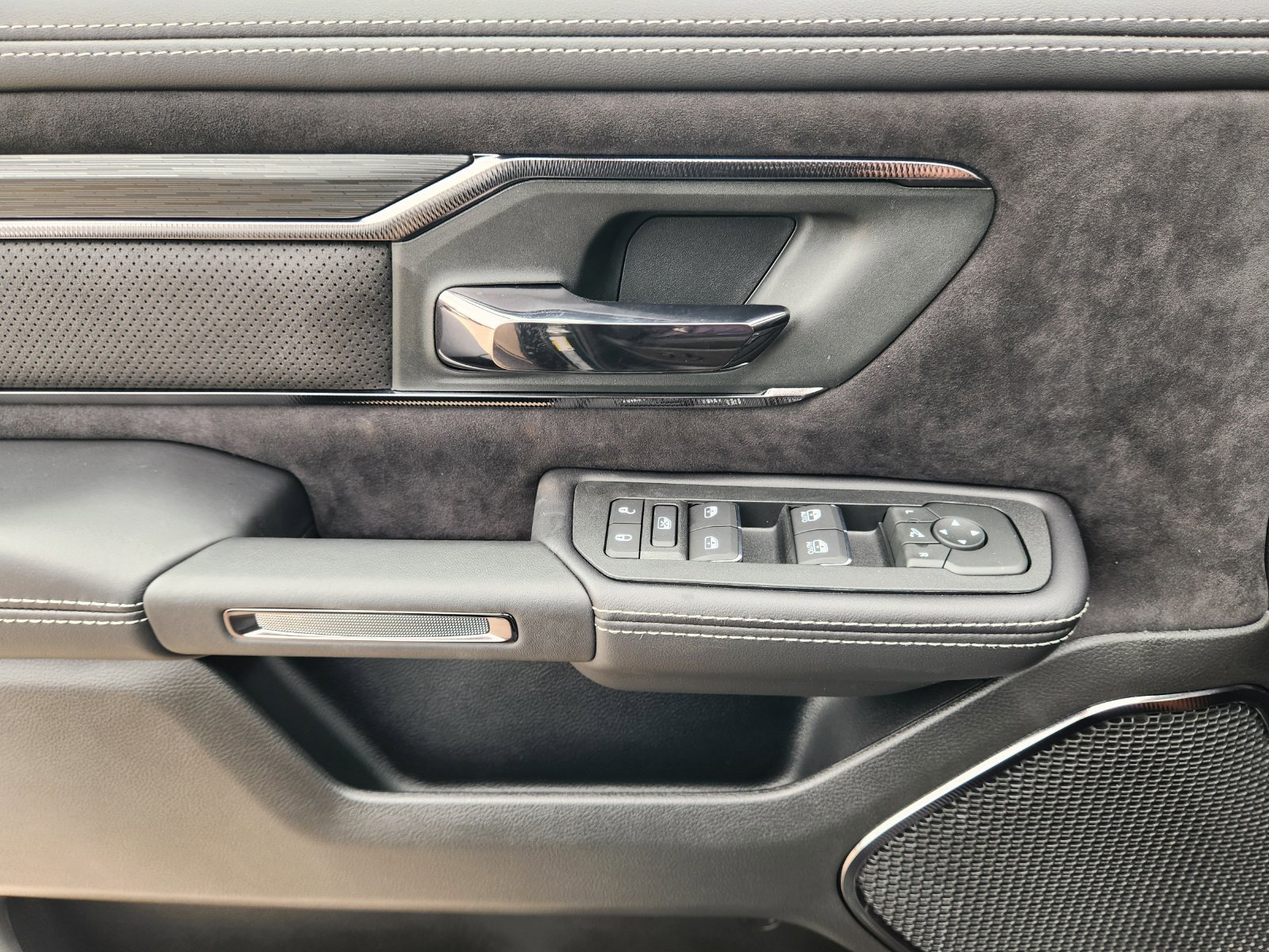 New 2026 RAM 1500 RHO AWD/4WD image 21