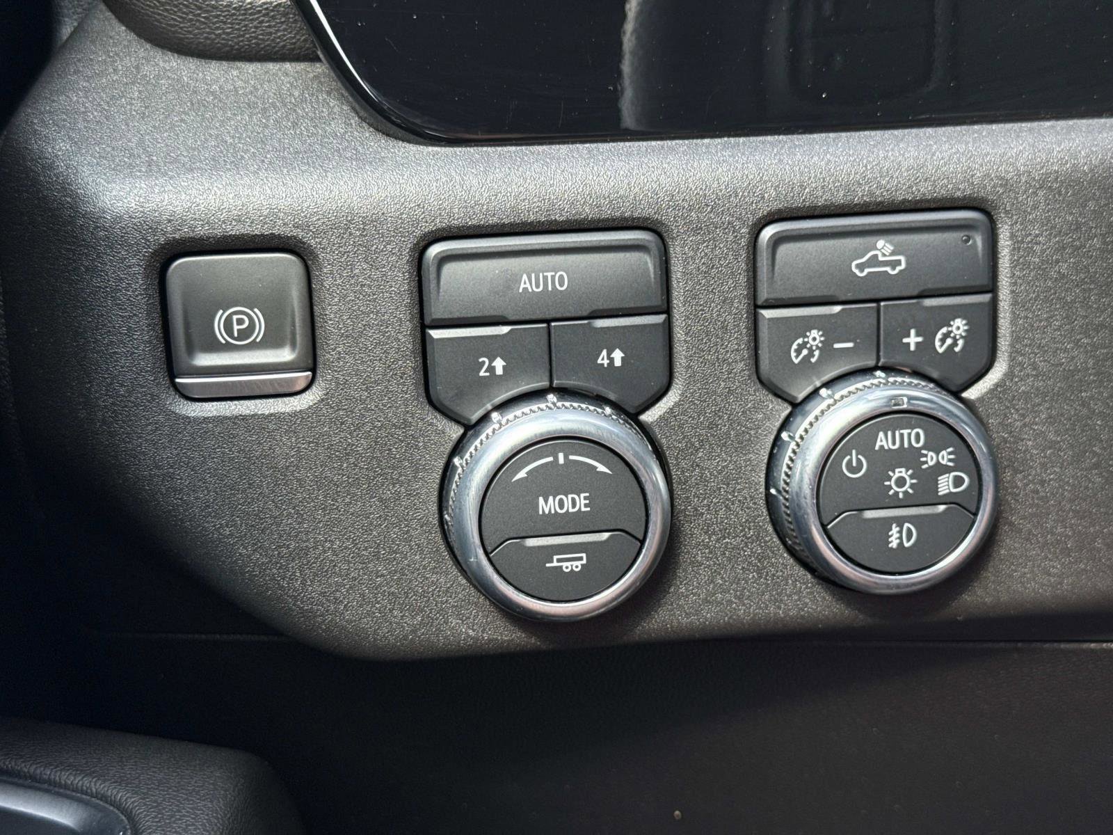 Used 2023 GMC Sierra 1500 Elevation image 10