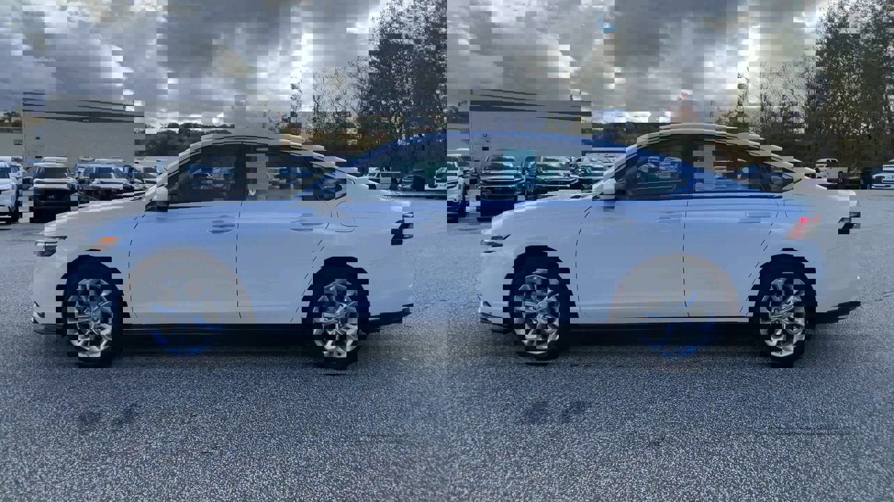 Certified 2023 Honda Accord LX image 6