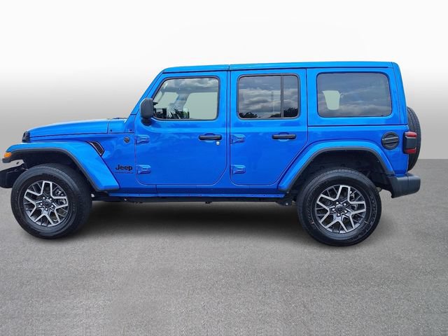 Used 2025 Jeep Wrangler Unlimited Sahara AWD/4WD image 7