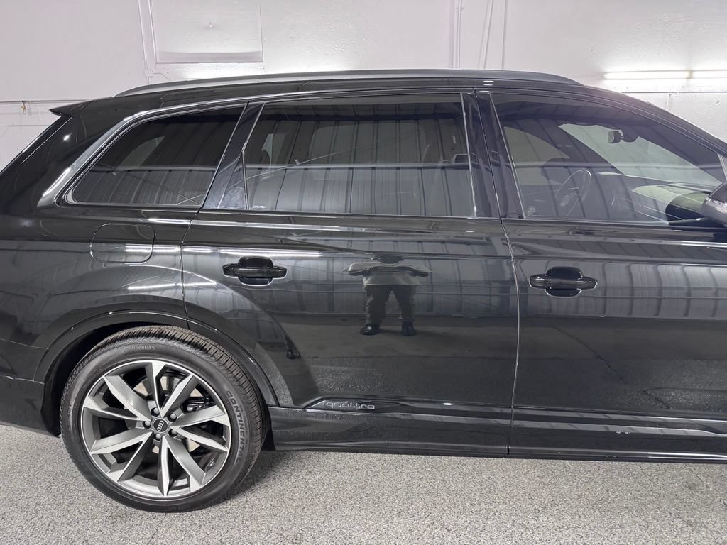 Used 2024 Audi SQ7 Premium Plus AWD/4WD image 5