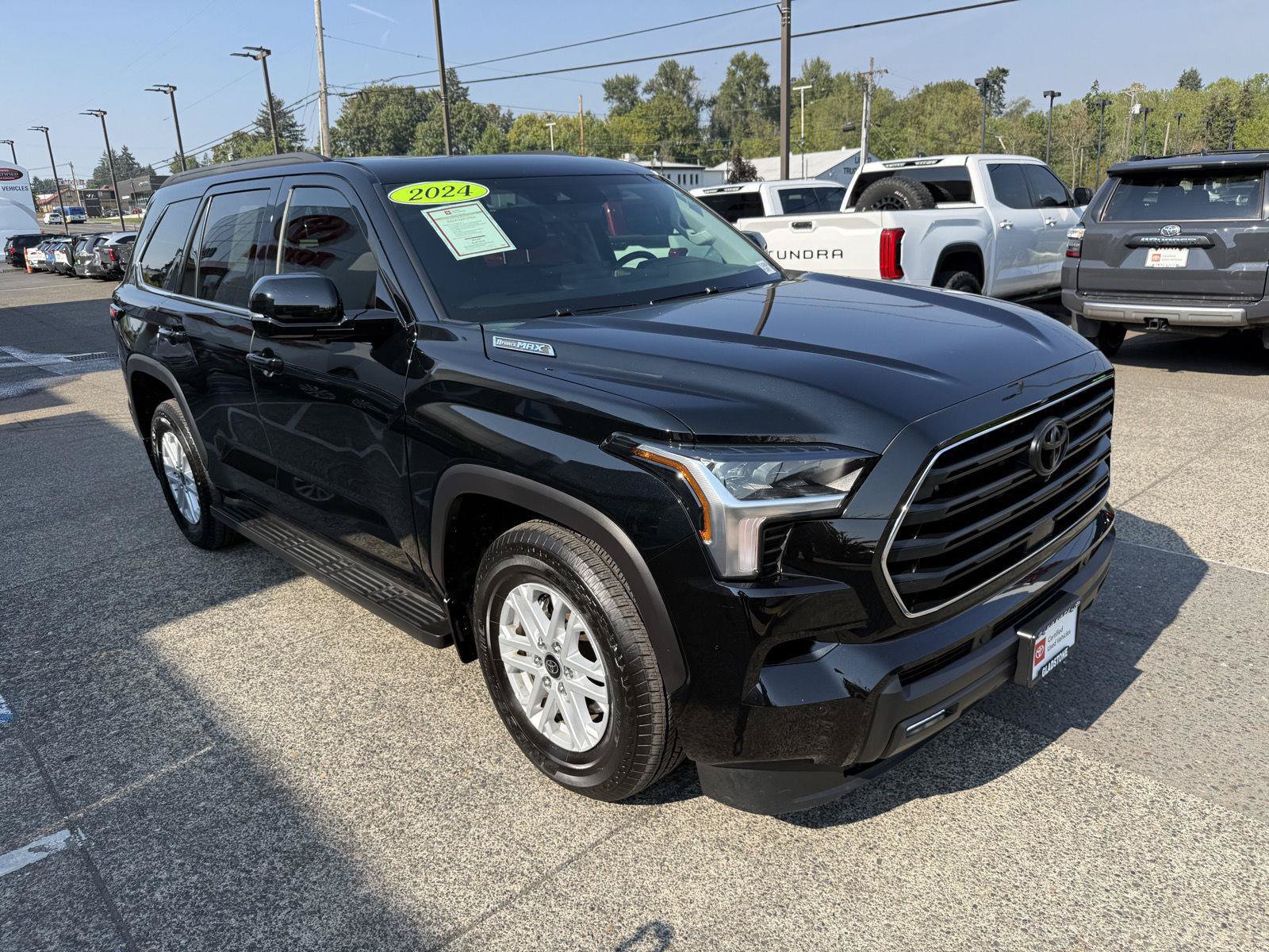Certified 2024 Toyota Sequoia SR5 w/ SR5 Premium Package AWD/4WD image 10