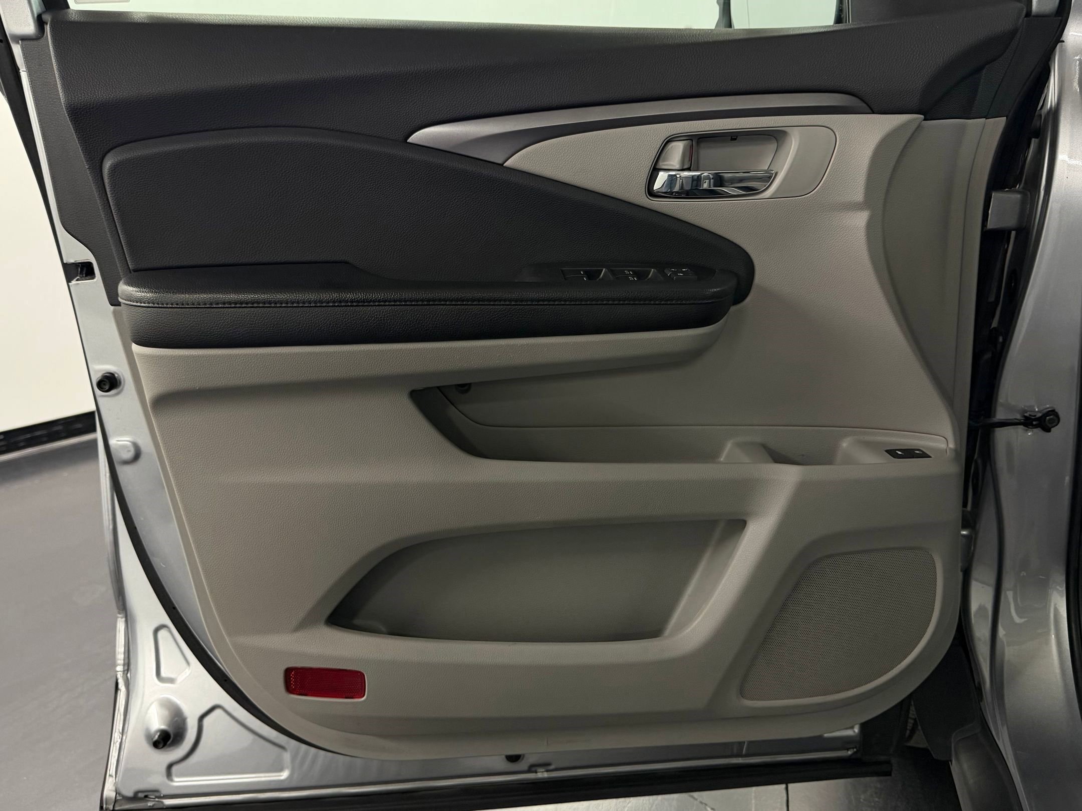 Used 2016 Honda Pilot EX-L image 23