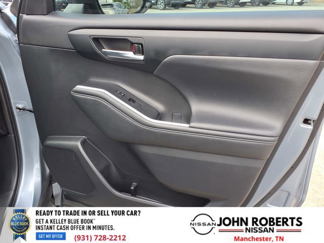 Used 2021 Toyota Highlander XLE image 20