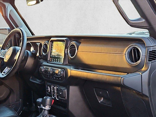 Used 2018 Jeep Wrangler Unlimited Sahara AWD/4WD image 18