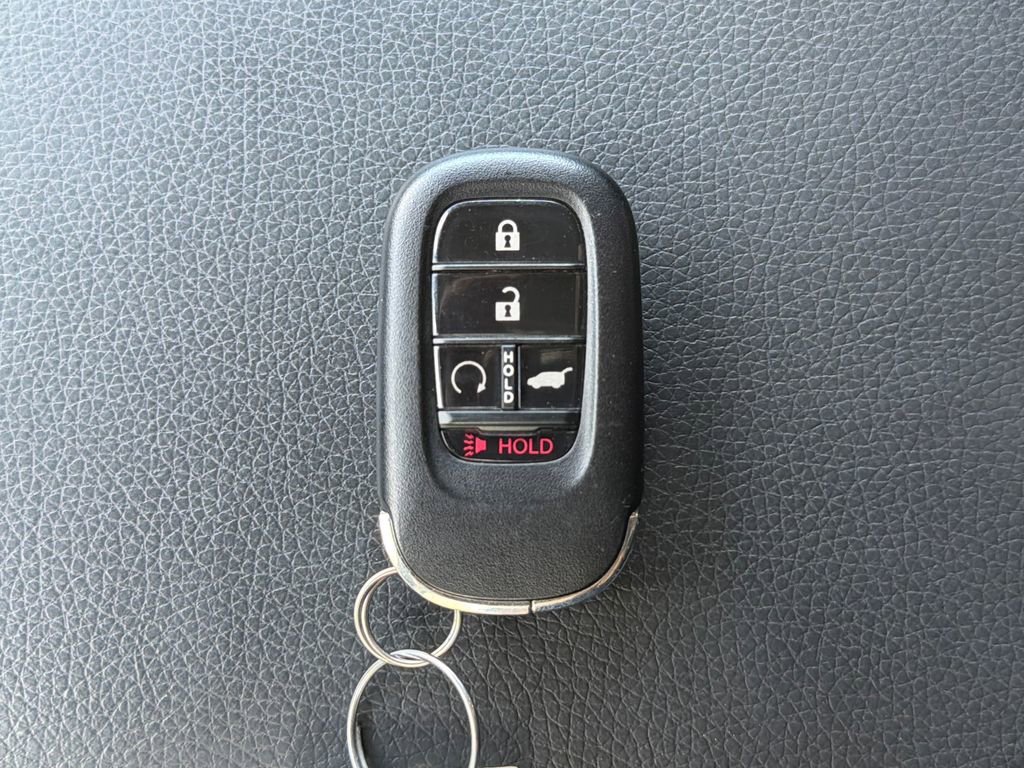 Used 2025 Honda Pilot EX-L image 31
