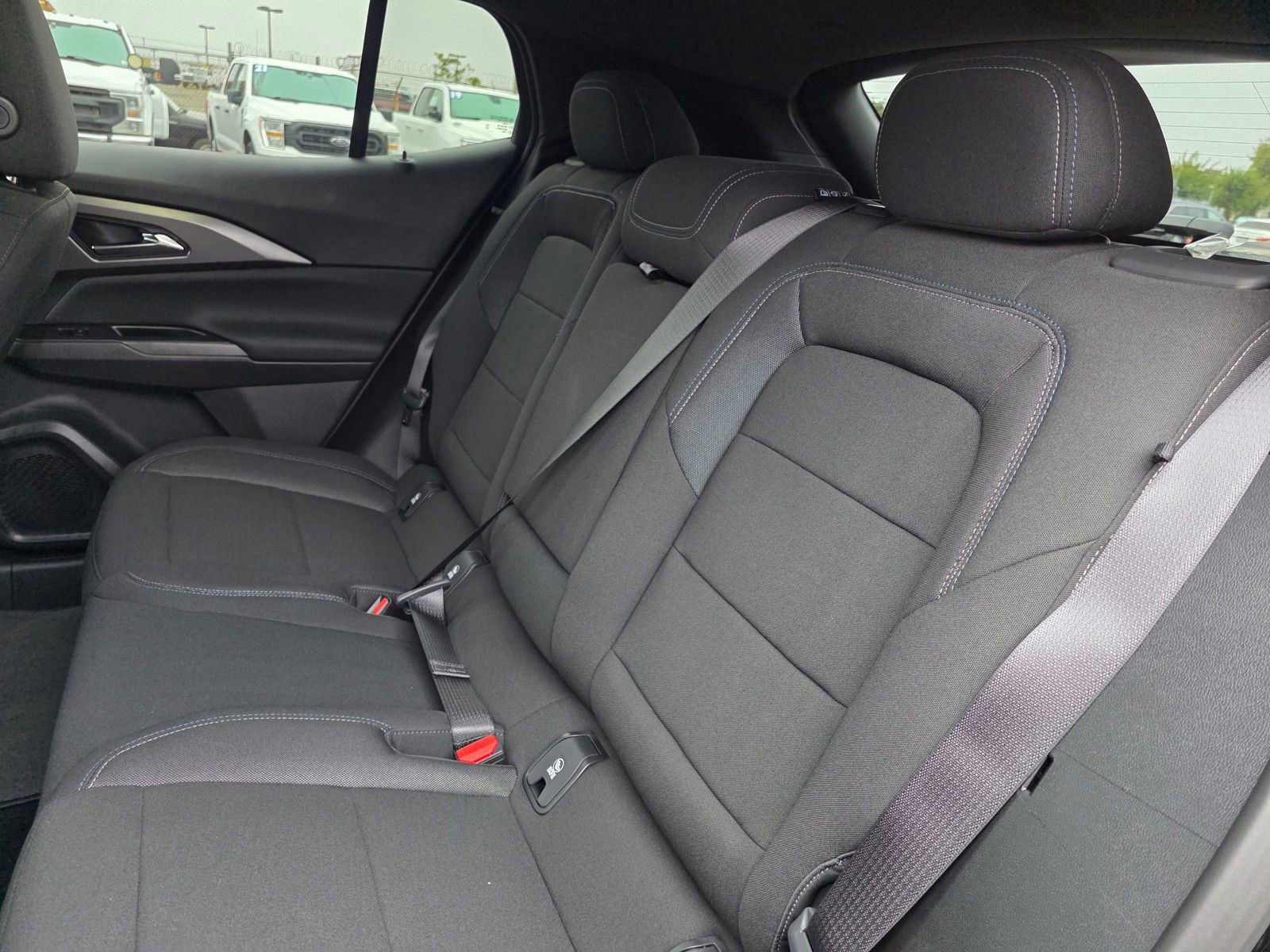 New 2026 Chevrolet Equinox EV LT w/ LPO, Blackout Package image 14