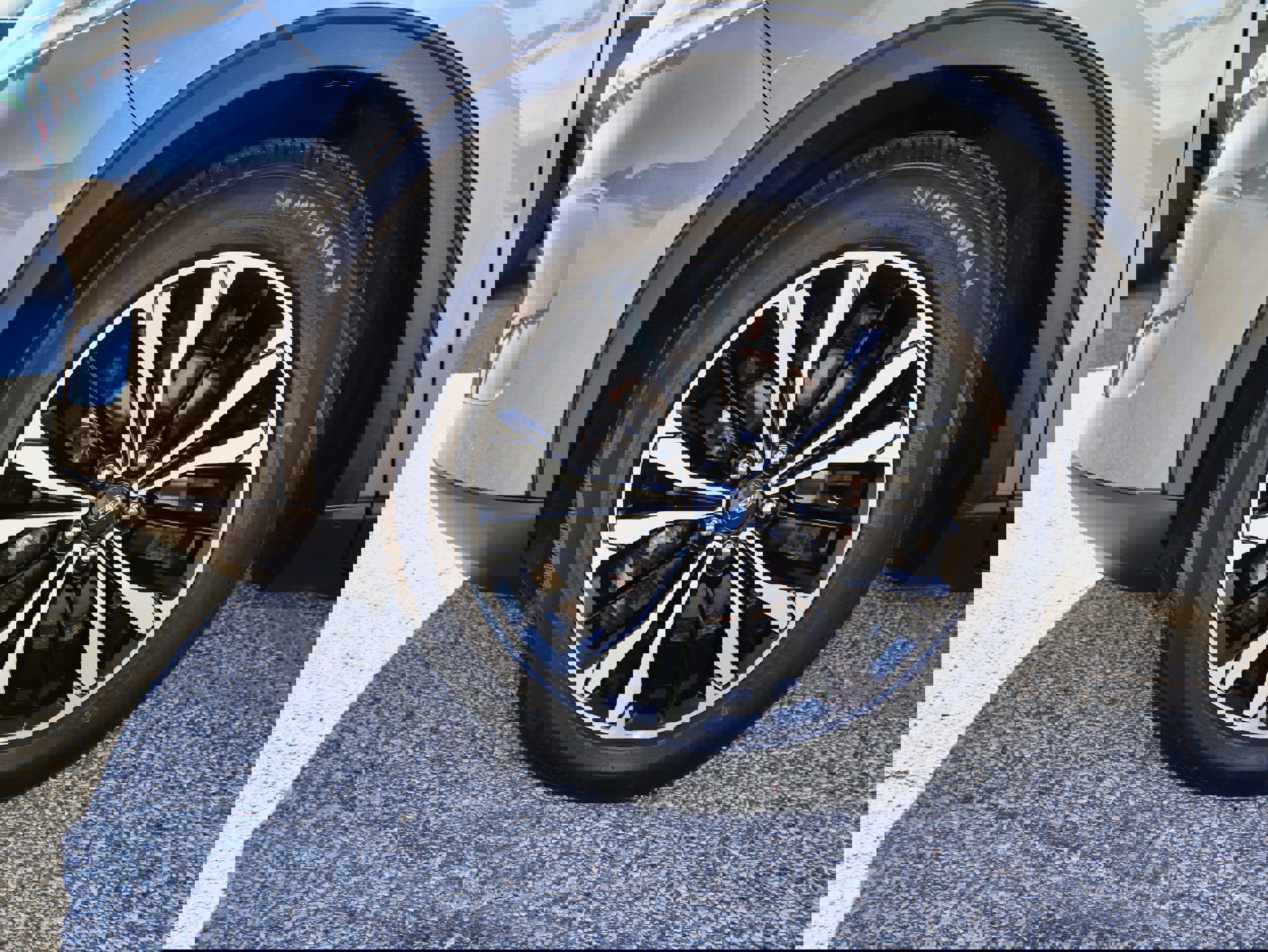 Used 2022 Ford Escape SE w/ SE Sport Appearance Package image 31