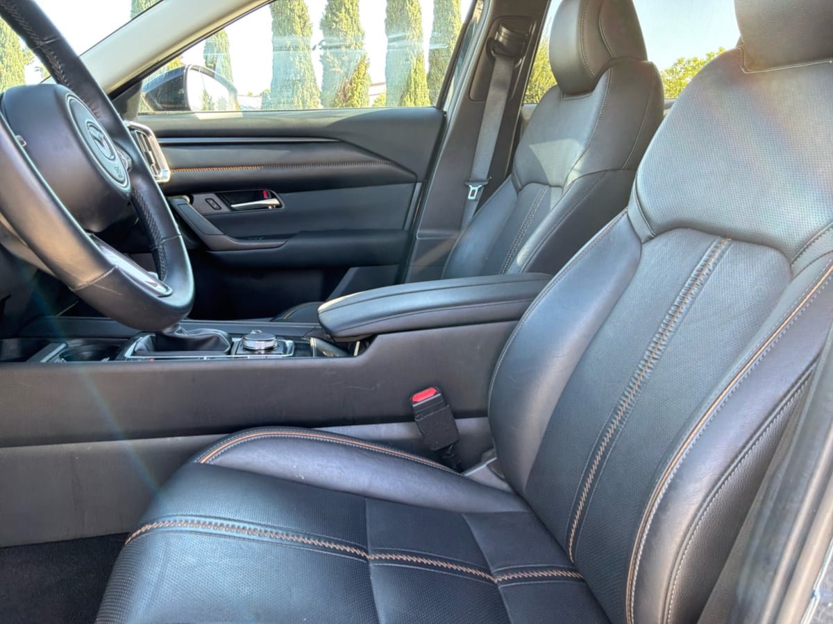 Used 2025 MAZDA CX-50 AWD 2.5 S w/ Premium Plus Pkg image 18