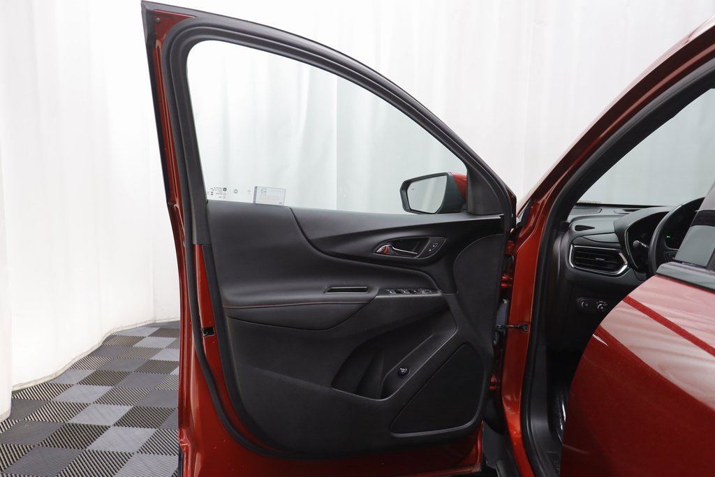 Certified 2024 Chevrolet Equinox RS image 4