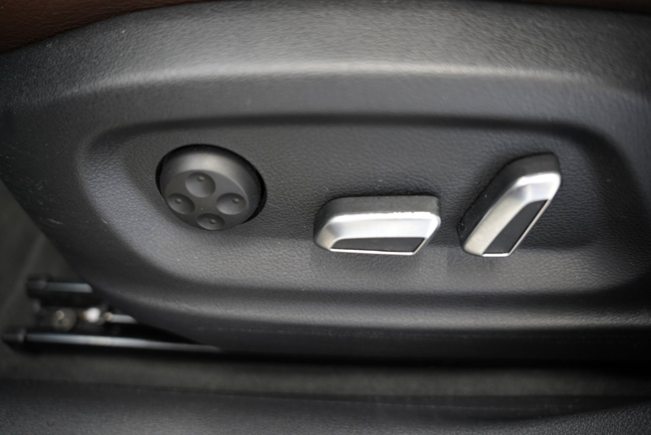 Used 2018 Audi Q3 2.0T Premium w/ Convenience Package image 31